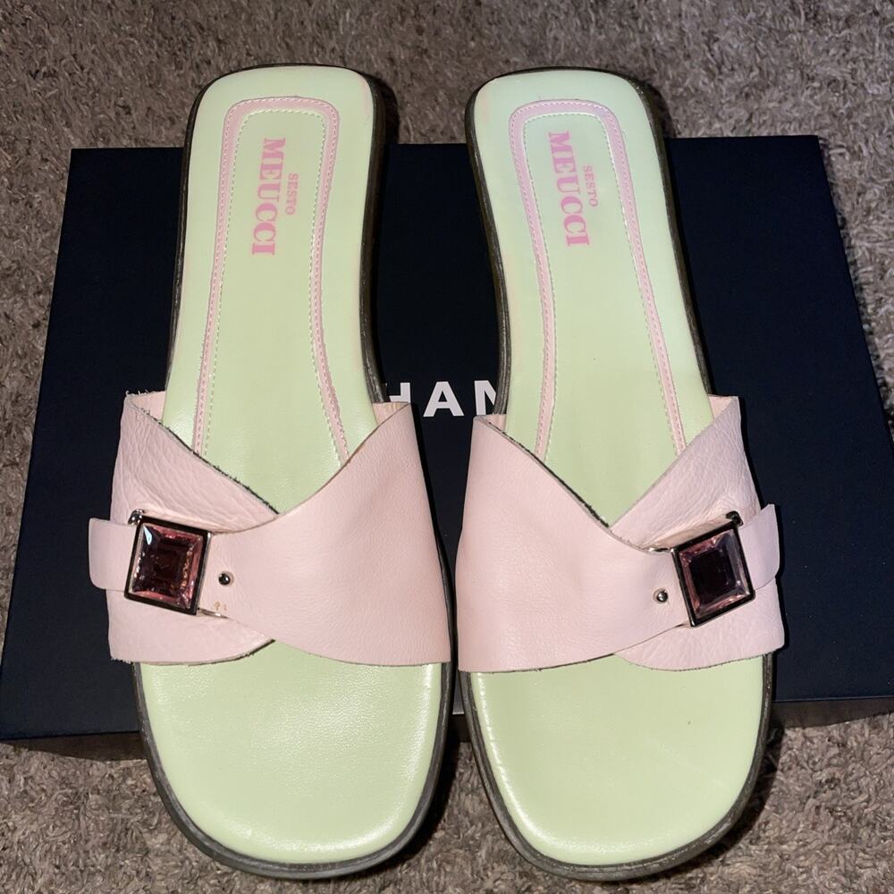 Sesto Meucci sandals slides slip ons Made in Italy 9 Soft Pink And Green Leather
